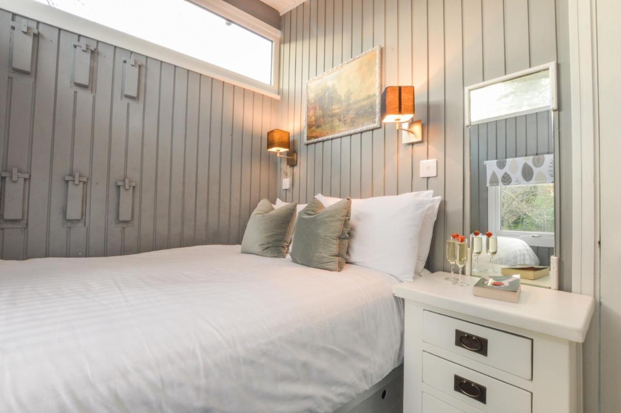 Dalavich Loch Aweside Forest Cabins מראה חיצוני תמונה