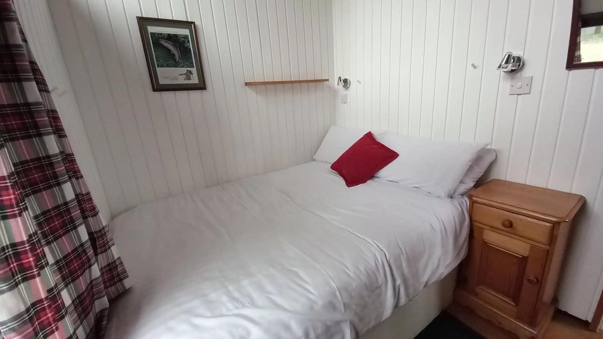 Dalavich Loch Aweside Forest Cabins חדר תמונה