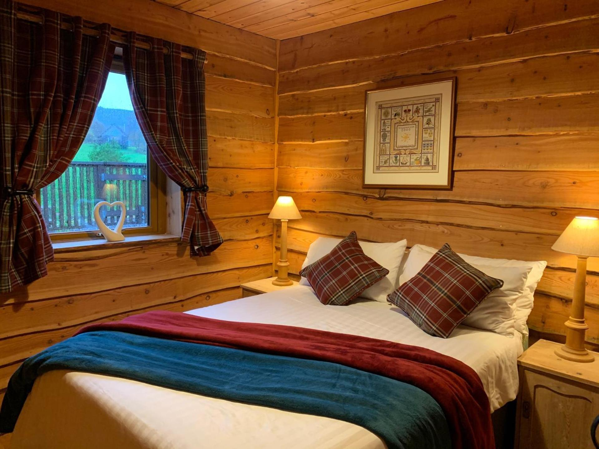 Dalavich Loch Aweside Forest Cabins חדר תמונה